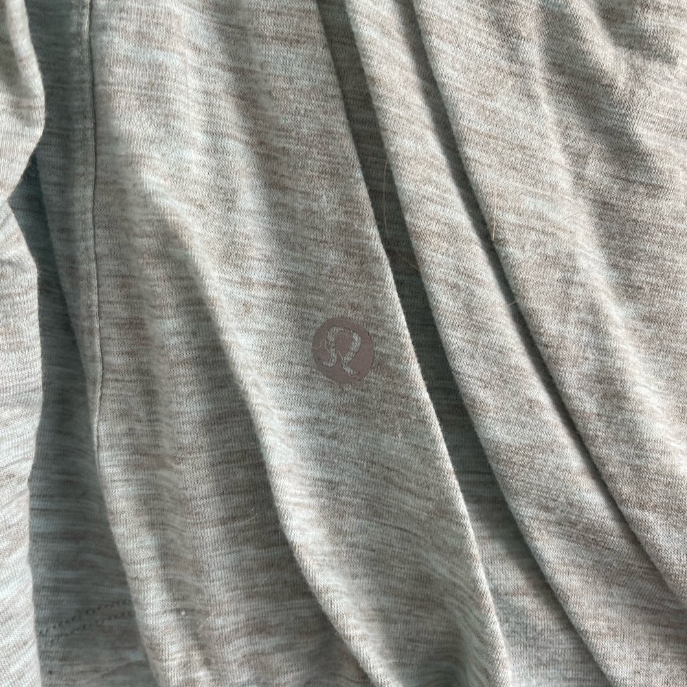 Lululemon Open back Tee